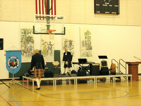 Deborah Kelley > Setting up the band